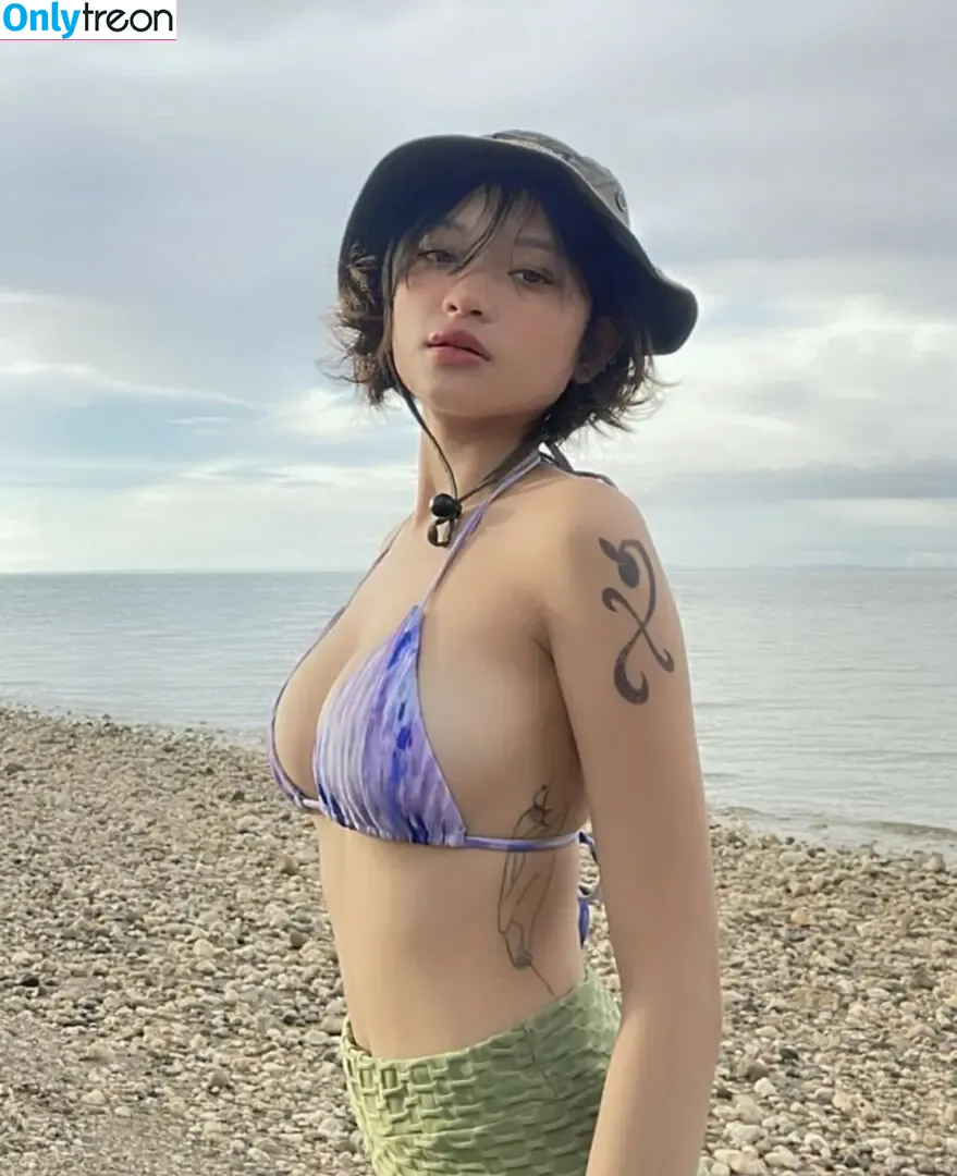 Roxanne Borja nude photo #0010 (roxanneborja_)