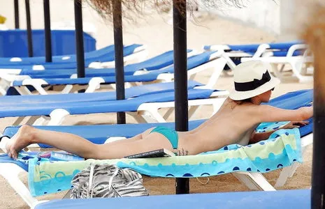 Roxanne Pallett / theroxannecarrion nude photo #0003