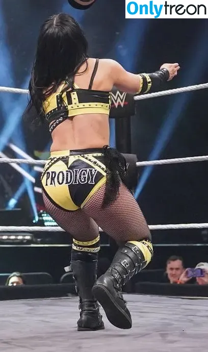 Roxanne Perez nude photo #0858 (Rok-C - WWE NXT / roxanne_wwe)