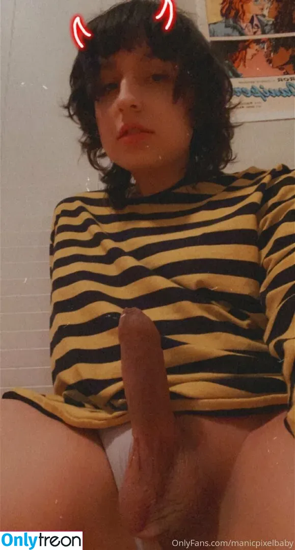 roxannerom nude photo #0043 (roxanne.rom.official)