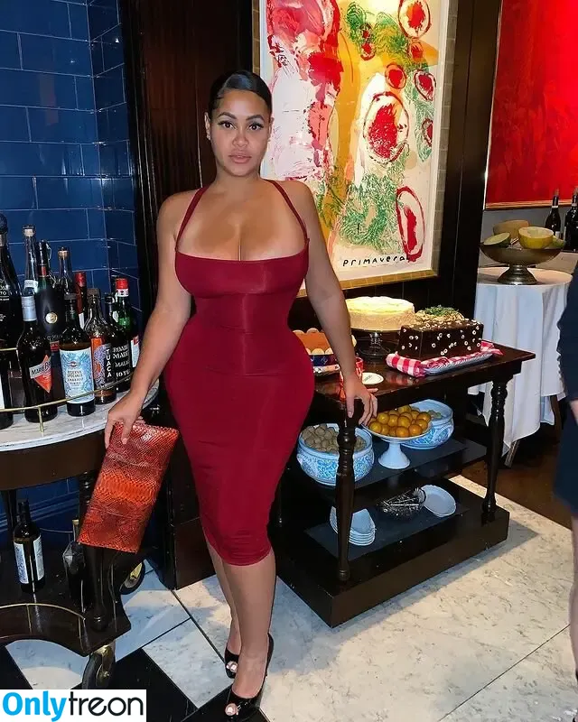 Roxsana Diaz nude photo #0003 (The Art Teacher / Toyboxdollz / roxdiaz)