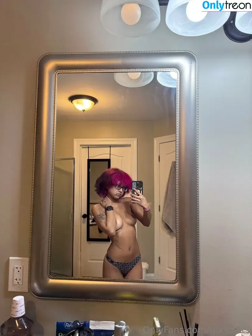 Roxyz111 nude photo #0092 (roxystylezz)