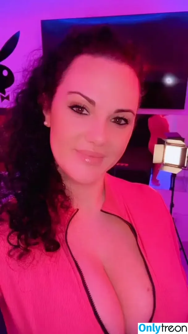 Rozyo Mallorca nude photo #0005 (Rozyo Mallorca)
