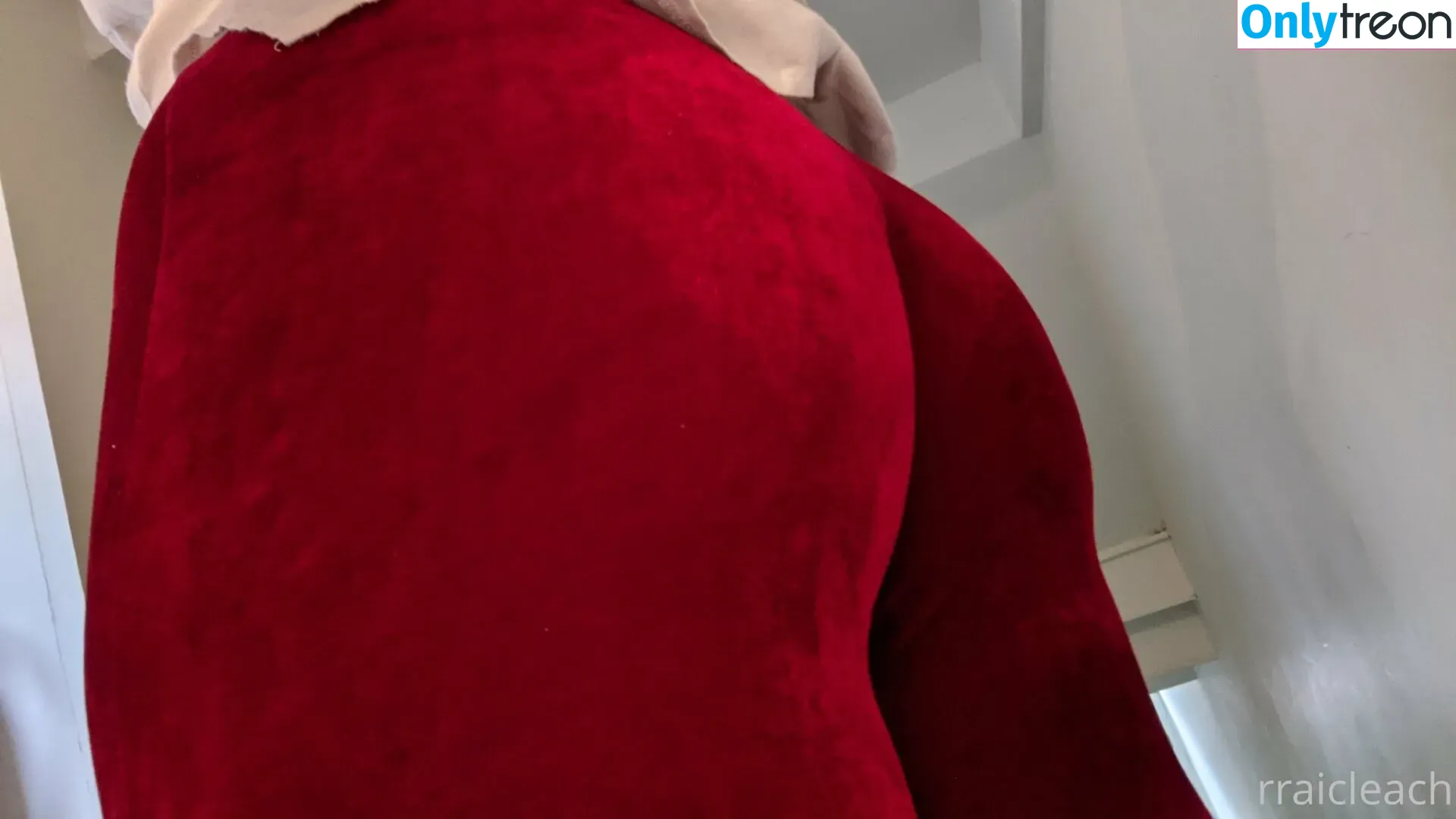 rraicleach nude photo #0002 (rraicleach)