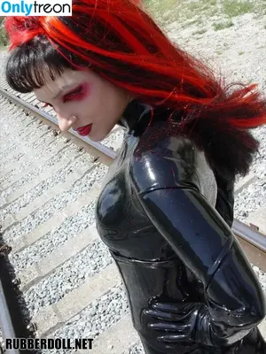 RubberDoll nude photo #0310
