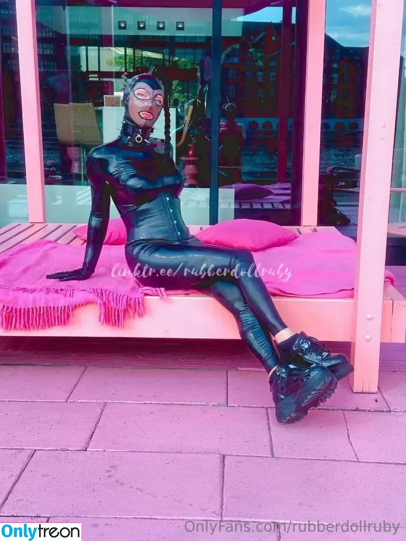 rubberdollruby nude photo #0032 (rubydoll_)