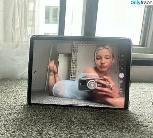 Rubiexxx / Rubieandmax PH / fucktaylorrae / slutinguidance nude photo #0480