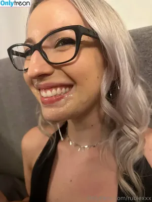 Rubiexxx / Rubieandmax PH / fucktaylorrae / slutinguidance nude photo #0484