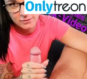 RubyRamos / rereschneider nude photo #0002