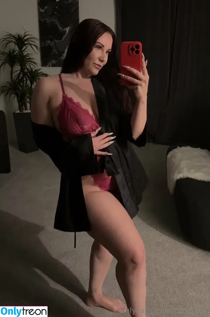 rubyred_ nude photo #0023 (aubrey_red_)