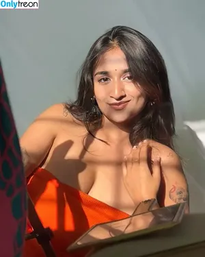 Ruchika Tandon / xruchika nude photo #0081