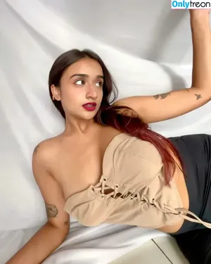 Ruchika Tandon / xruchika nude photo #0100