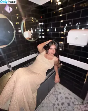 Ruchika Tandon / xruchika nude photo #0108