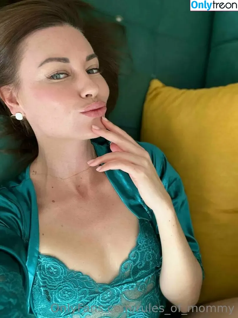 rules_of_mommy nude photo #0215 (mommyrulestheworld)