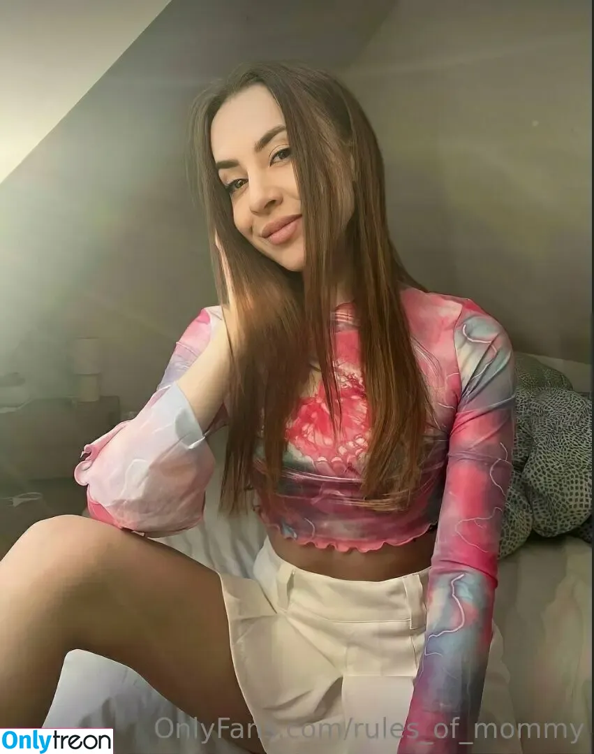 rules_of_mommy nude photo #0620 (mommyrulestheworld)