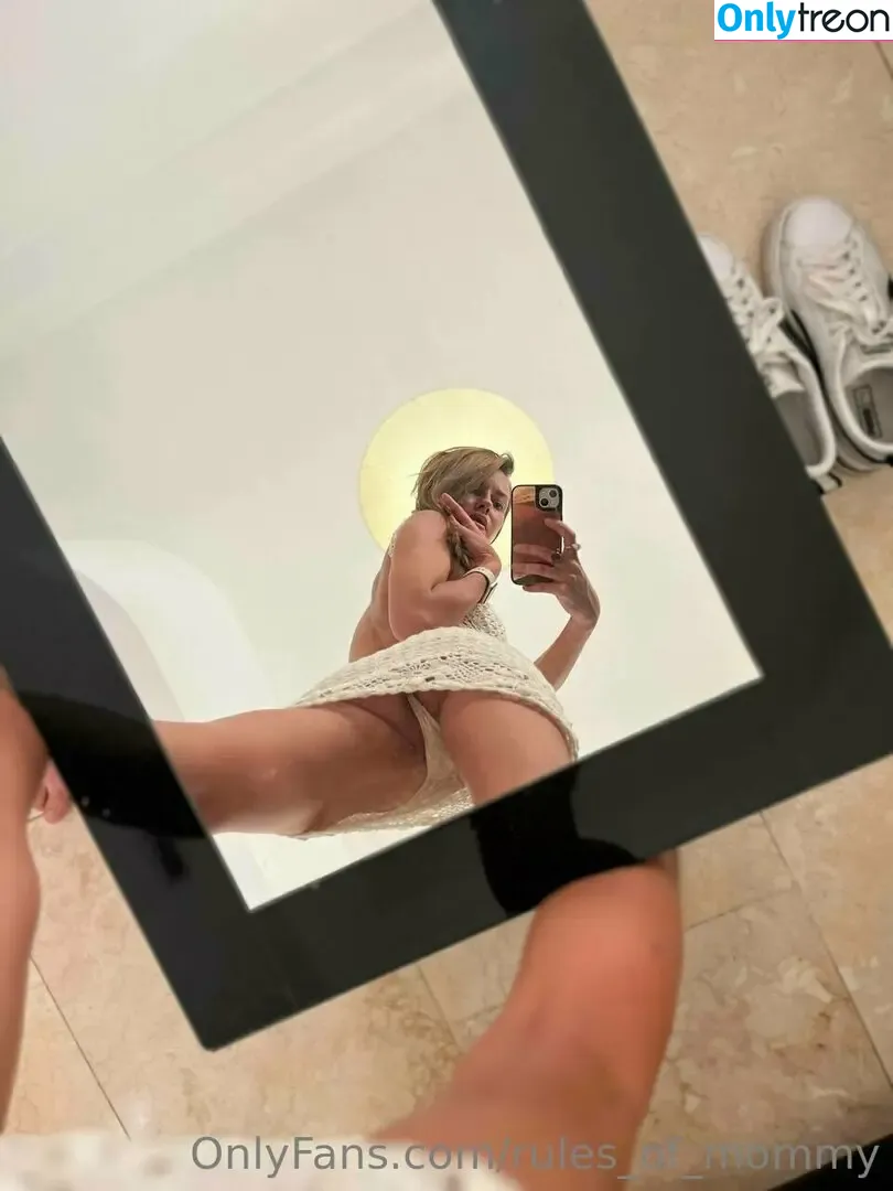 rules_of_mommy nude photo #0807 (mommyrulestheworld)