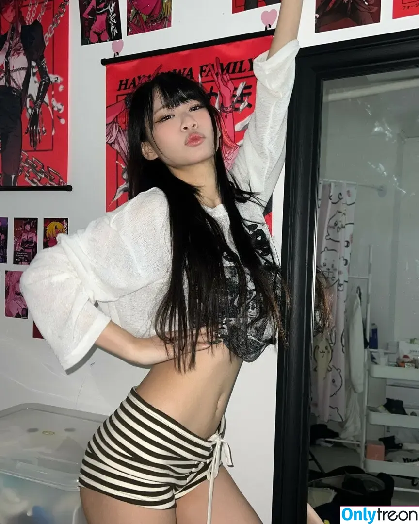 Rurusama9 nude photo #0021 (Rurusama9)
