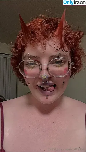 RxdKittxn / itchinforsomestitchin nude photo #0070