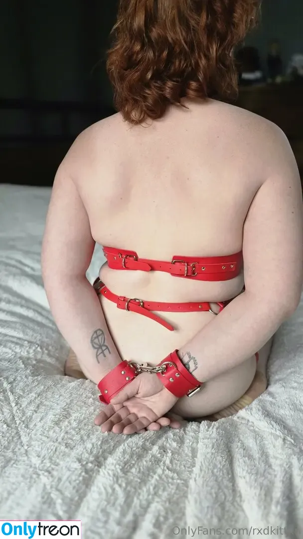 RxdKittxn nude photo #0118 (itchinforsomestitchin)
