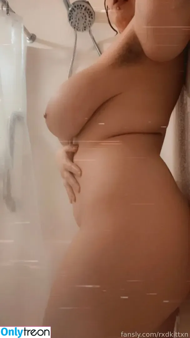 RxdKittxn nude photo #0175 (itchinforsomestitchin)