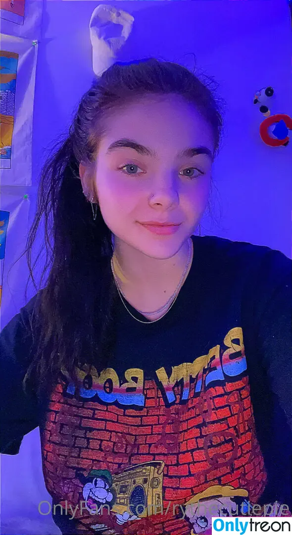 rythecutiepie nude photo #0010 (rythecutiepie)