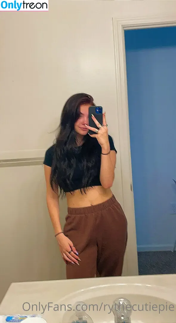 rythecutiepie nude photo #0033 (rythecutiepie)