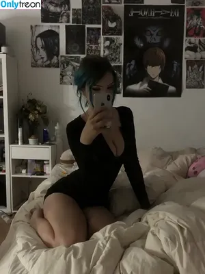 saabine777 / 4lkiraa / diedatmyhouse / ilovemybunnyakira / sabine_dede / valerine777 nude photo #0045