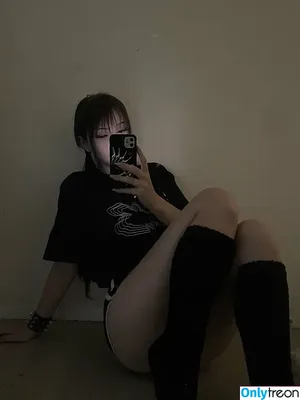 saabine777 / 4lkiraa / diedatmyhouse / ilovemybunnyakira / sabine_dede / valerine777 nude photo #0052