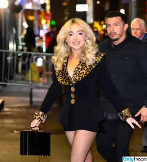 Sabrina Carpenter / sabrinacarpenter nude photo #4557