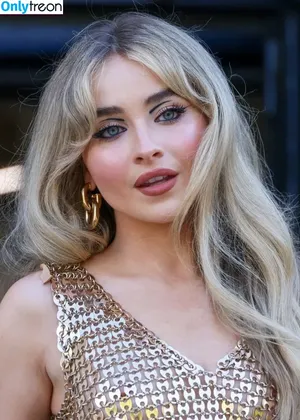 Sabrina Carpenter / sabrinacarpenter nude photo #4701