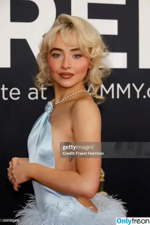 Sabrina Carpenter / sabrinacarpenter nude photo #4862