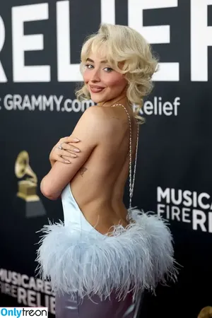 Sabrina Carpenter / sabrinacarpenter nude photo #4922