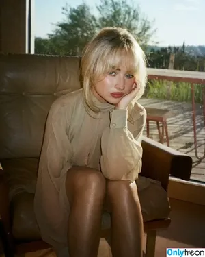 Sabrina Carpenter / sabrinacarpenter nude photo #4970