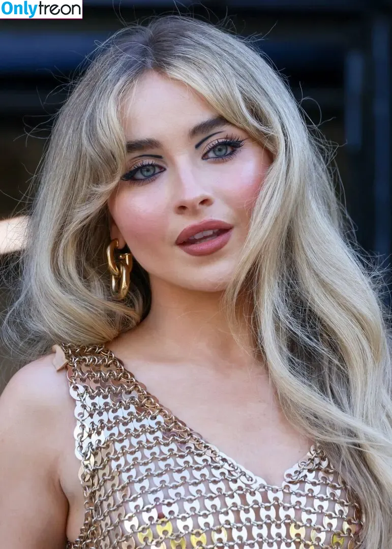Sabrina Carpenter nude photo #4701 (sabrinacarpenter)
