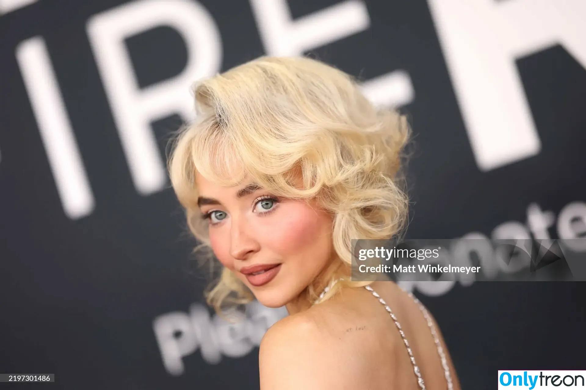 Sabrina Carpenter nude photo #4864 (sabrinacarpenter)