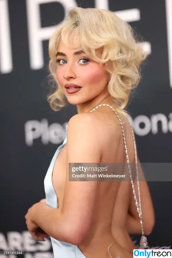 Sabrina Carpenter nude photo #4866 (sabrinacarpenter)