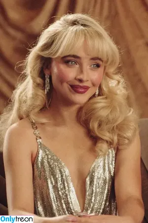Sabrina Carpenter / sabrinacarpenter nude photo #5008
