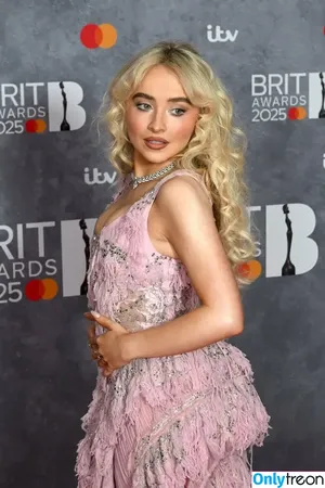 Sabrina Carpenter / sabrinacarpenter nude photo #5245