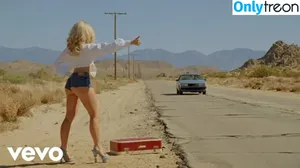 Sabrina Carpenter / sabrinacarpenter nude photo #5769