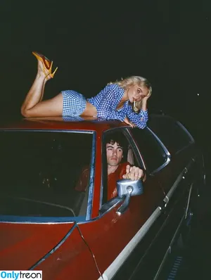 Sabrina Carpenter / sabrinacarpenter nude photo #5792