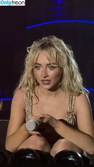 Sabrina Carpenter / sabrinacarpenter nude photo #5804