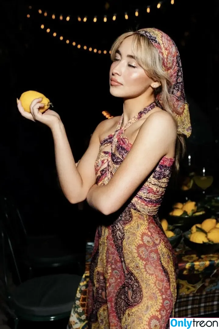 Sabrina Carpenter nude photo #5101 (sabrinacarpenter)