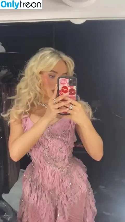 Sabrina Carpenter nude photo #5167 (sabrinacarpenter)
