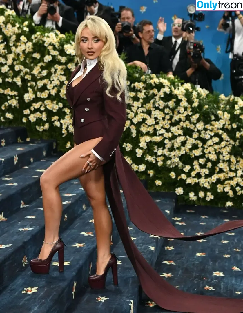 Sabrina Carpenter nude photo #5574 (sabrinacarpenter)