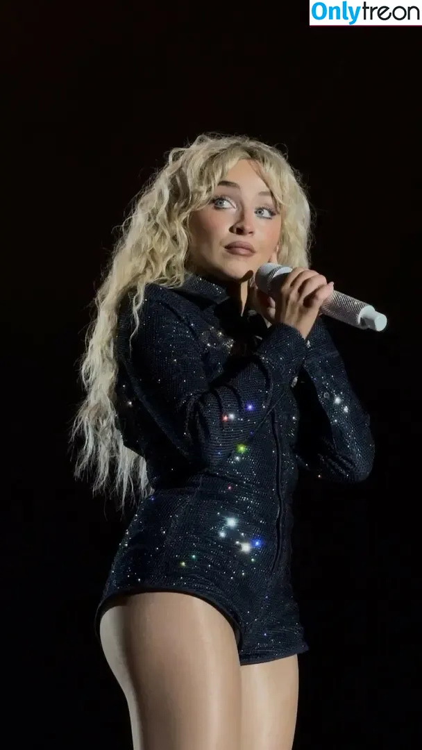 Sabrina Carpenter nude photo #5801 (sabrinacarpenter)