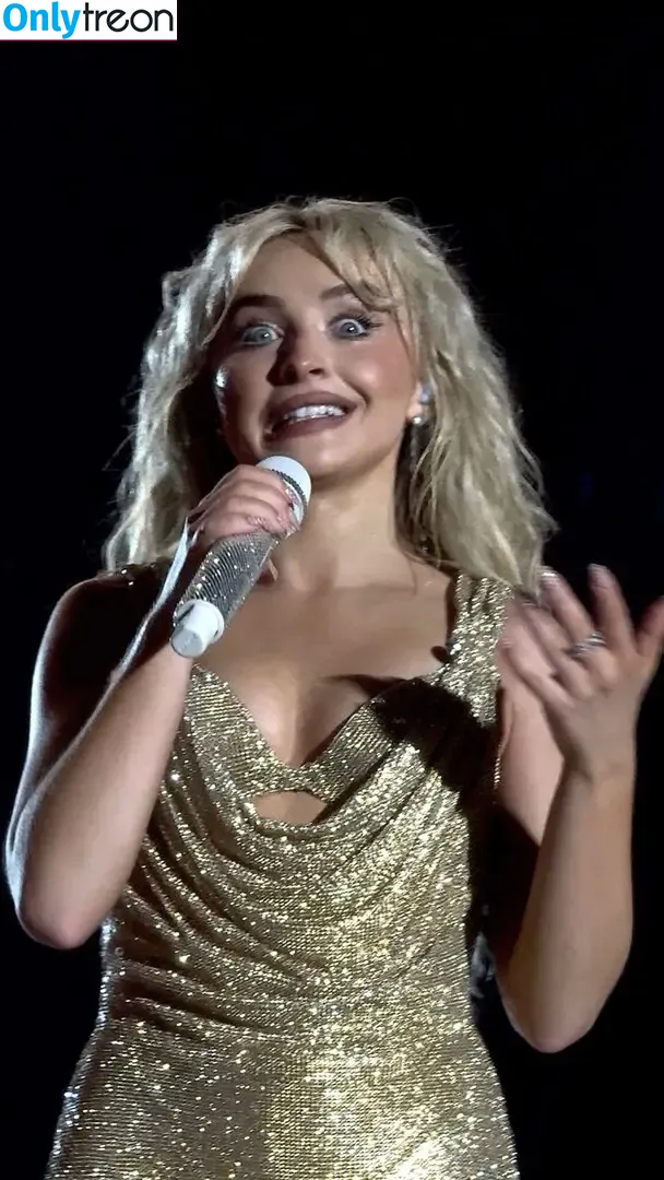 Sabrina Carpenter nude photo #5819 (sabrinacarpenter)