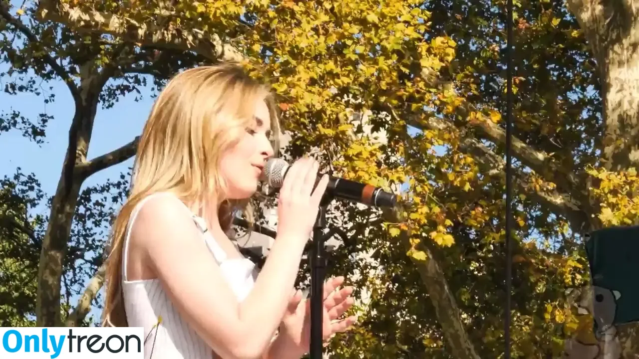 Sabrina Carpenter nude photo #5855 (sabrinacarpenter)