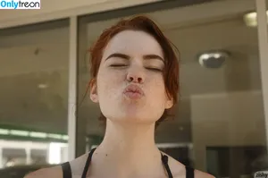 Sabrina Lynn / itssabrinalynn nude photo #0287