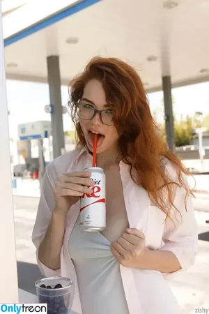 Sabrina Lynn / itssabrinalynn nude photo #0339