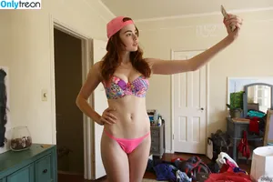 Sabrina Lynn / itssabrinalynn nude photo #0540